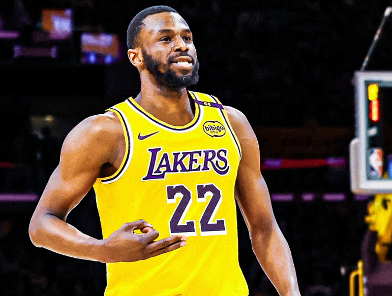 开云官网-多位侧翼与湖人传流言！续约里夫斯后果严重？球队或因此倒退10年