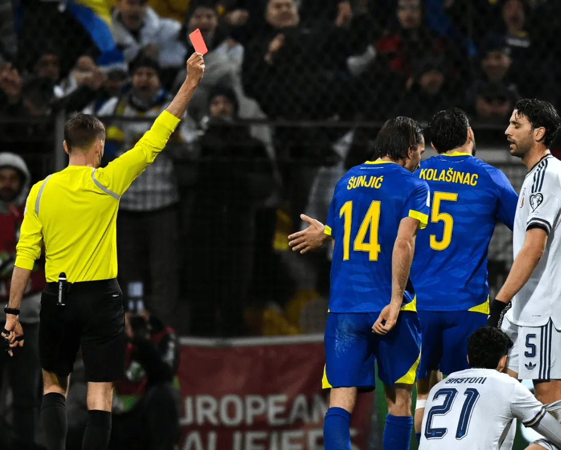 开云APP-波黑0-1意大利半场数据:射门13-2,射正4-2,良机0-0